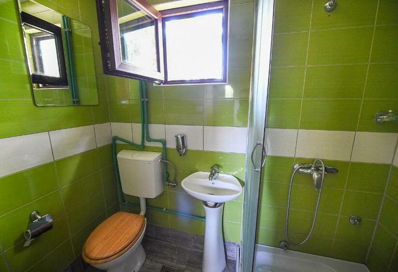 اتاق استاندارد با تراس, San Art Floating Hostel & Apartments