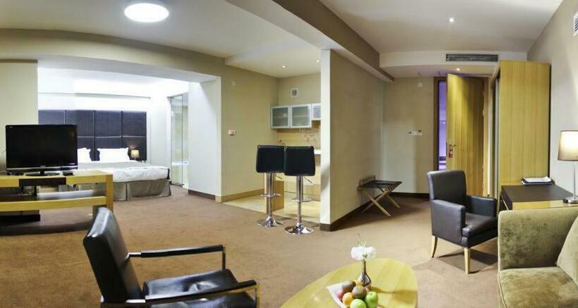 سوییت, The Corporate Hotel Convention Centre