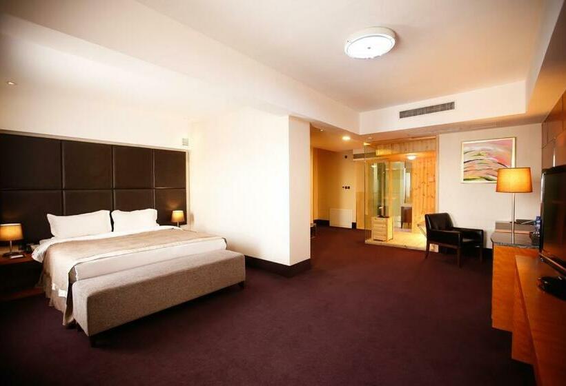 سوییت اجرایی, The Corporate Hotel Convention Centre
