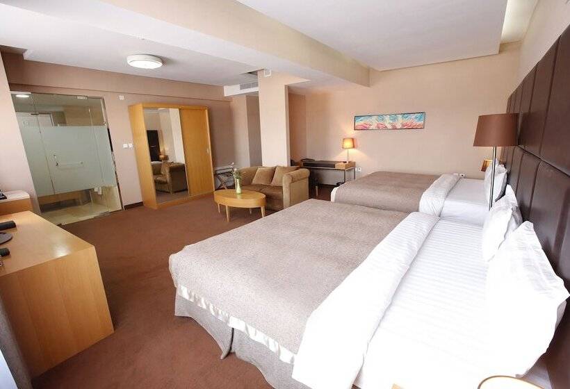 اتاق استاندارد, The Corporate Hotel Convention Centre