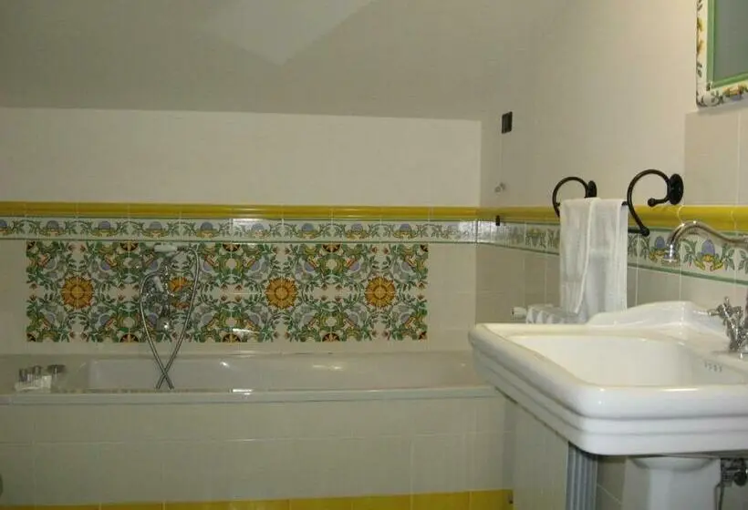 レイクビュースタンダードルーム, Agriturismo La Gismonda