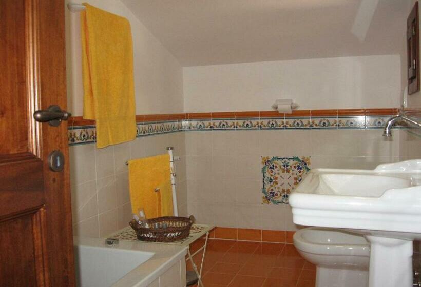 屋根裏部屋風スタンダードルーム, Agriturismo La Gismonda