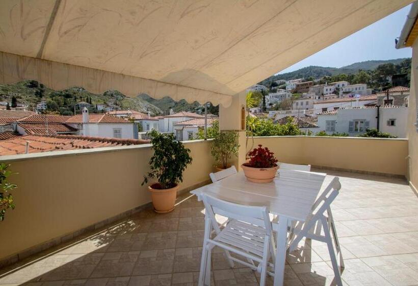 豪华工作室, Alkionides Hydra