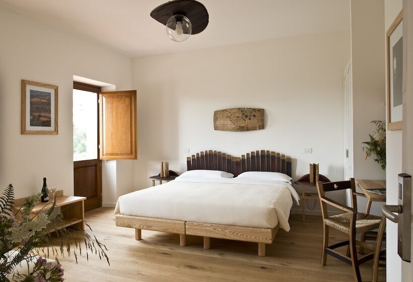 חדר סטנדרט לשלושה עם טרסה, Cincinnato Wine Resort