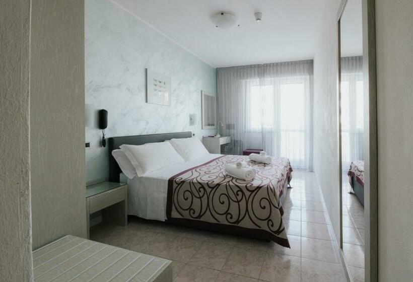 スタンダードルーム, Gloria