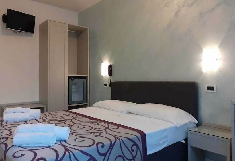 スタンダードルーム, Gloria