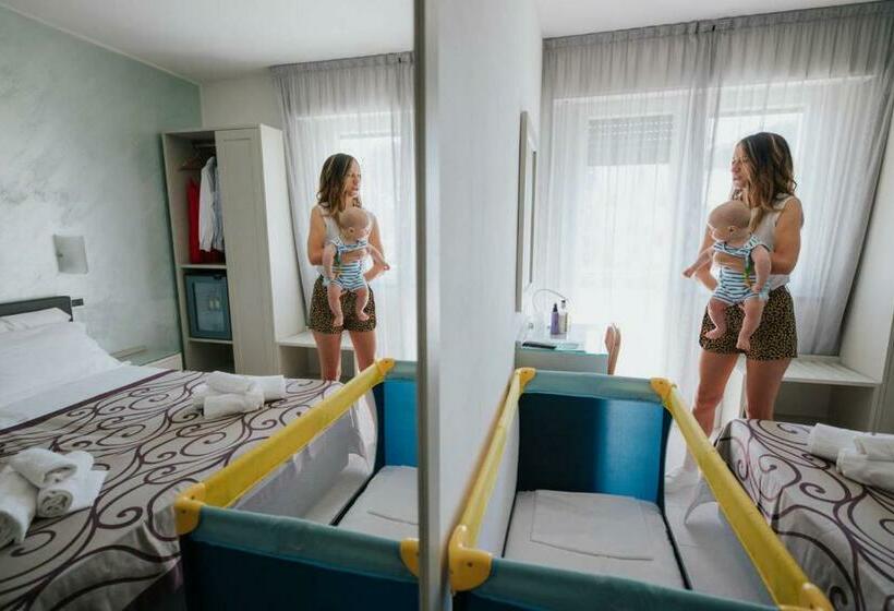 スタンダードルーム, Gloria