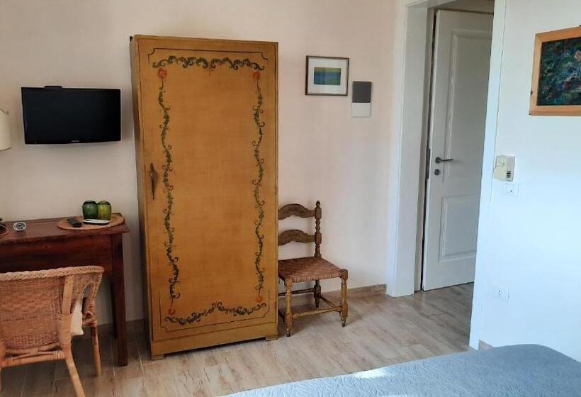 Номер Стандарт Вид на Море, Laguna Dei Fenici