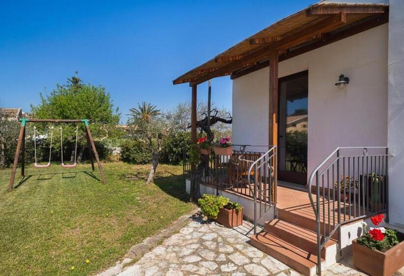 Номер Стандарт с Балконом, Laguna Dei Fenici