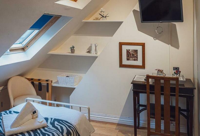 Номер Стандарт Индивидуальный Совместная Ванная, Lina Guest House