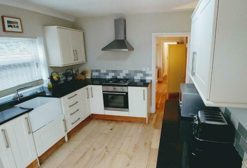 Апартаменты 1 Спальня, Lina Guest House