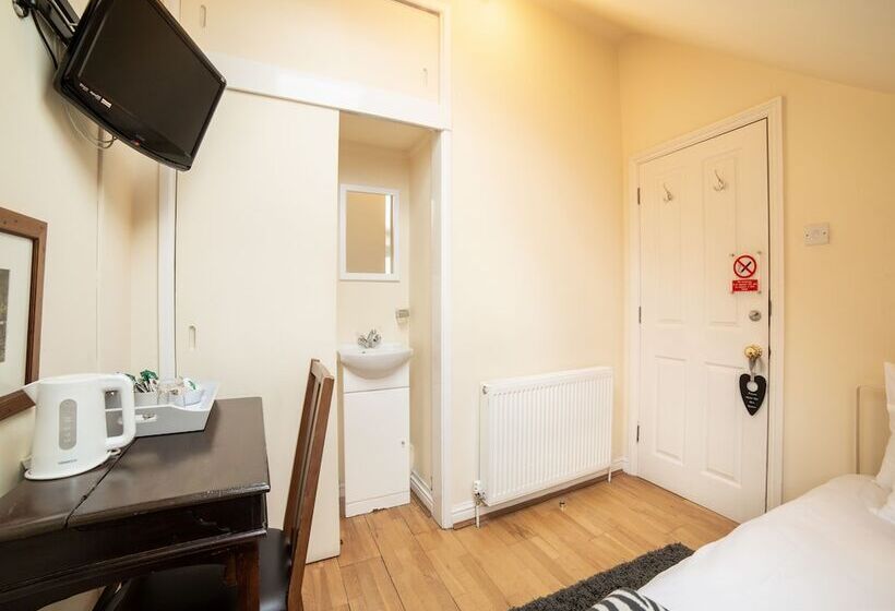 스탠다드 싱글 룸 공동욕실, Lina Guest House