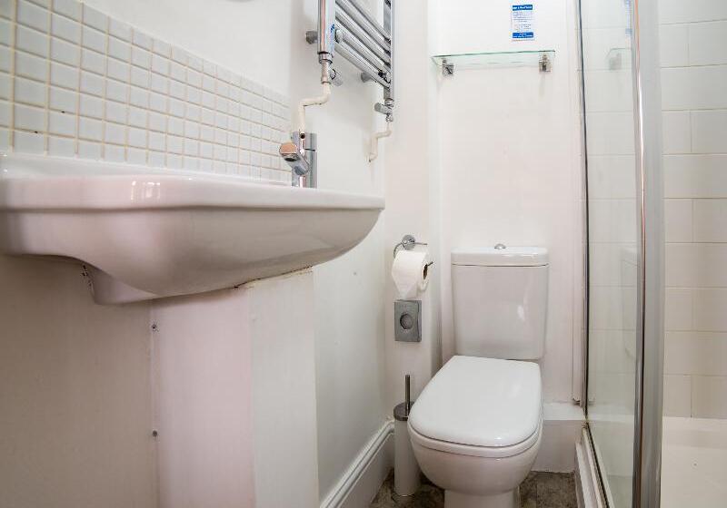 Трехместный Номер Deluxe, Lina Guest House