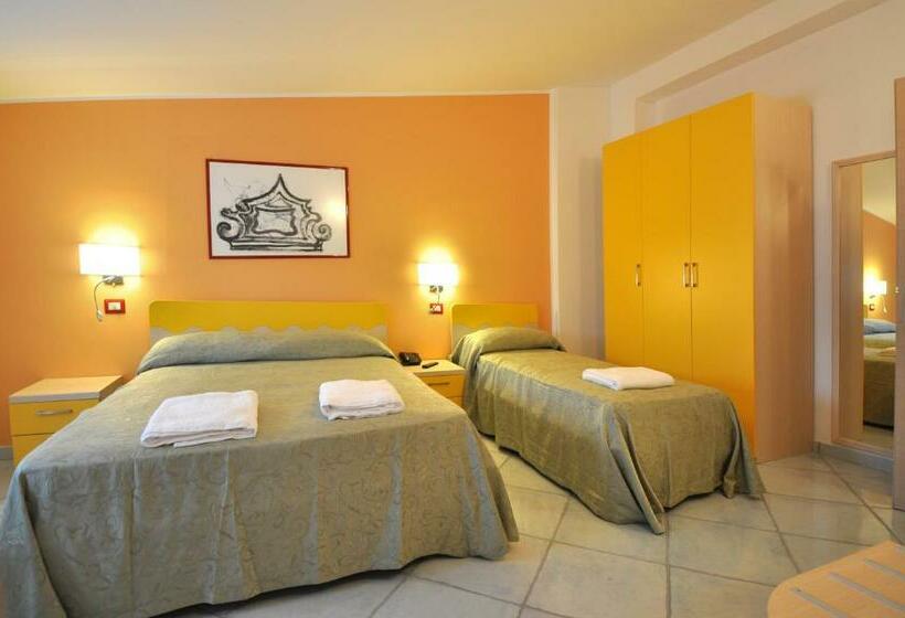 스탠다드 트리플 룸, Victoria Resort