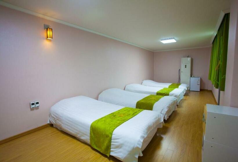 四人标准间, Jeju R Hotel & Guesthouse