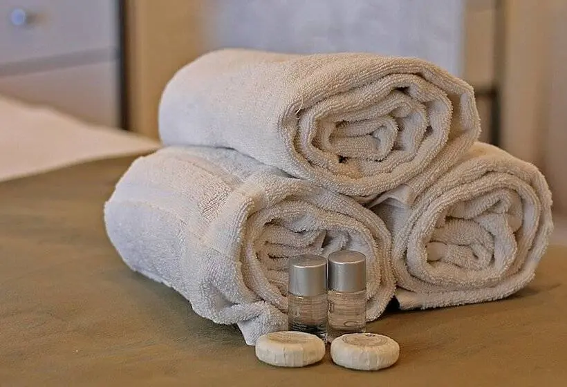 Ullakkohuone, Apartamentos Suites Oficentro Deluxe