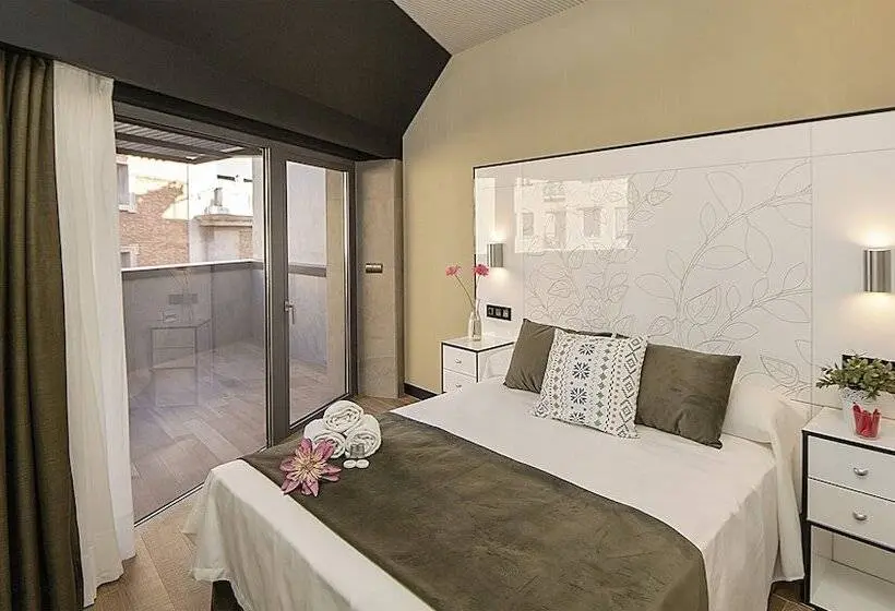 Ullakkohuone, Apartamentos Suites Oficentro Deluxe