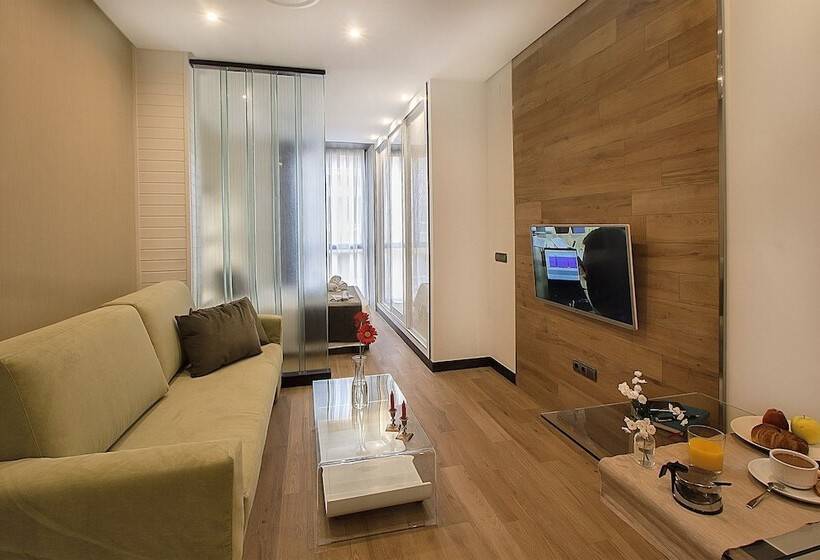 デラックススタジオ, Apartamentos Suites Oficentro Deluxe