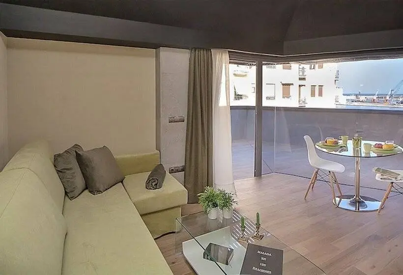 Ullakkohuone, Apartamentos Suites Oficentro Deluxe