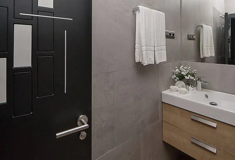 Ullakkohuone, Apartamentos Suites Oficentro Deluxe