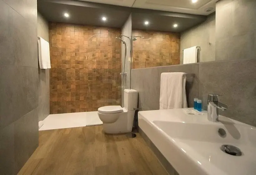 Ullakkohuone, Apartamentos Suites Oficentro Deluxe
