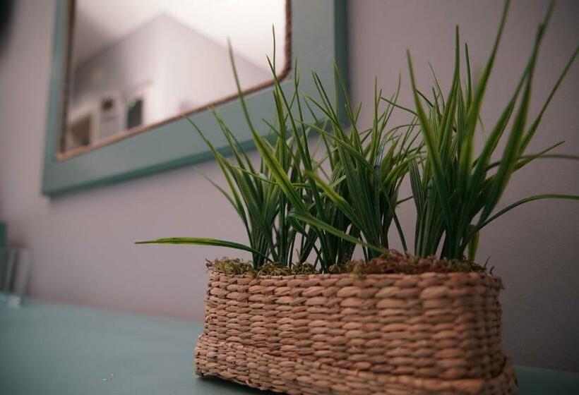 חדר קלאסי לשלושה, Blue Palace Apart