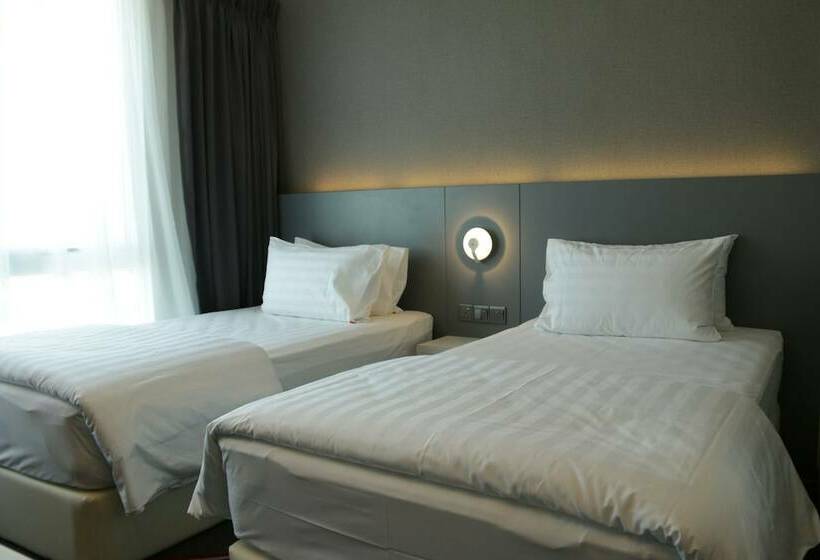 Номер Deluxe, Amerin Hotel Johor Bahru