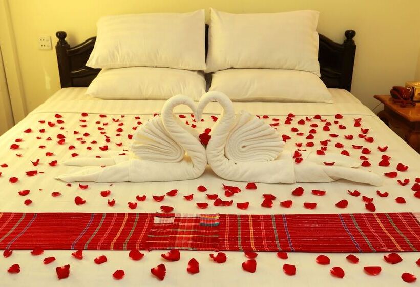 اتاق لوکس, Angel Land