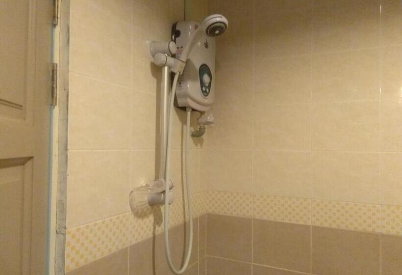 חדר משפחתי, Arwana Inn Tok Bali