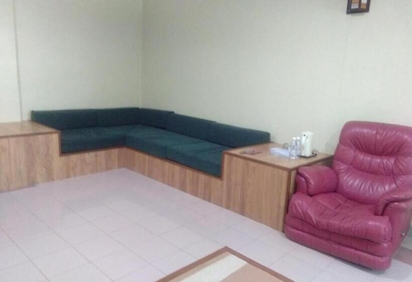 סוויטת ג'וניור, Arwana Inn Tok Bali