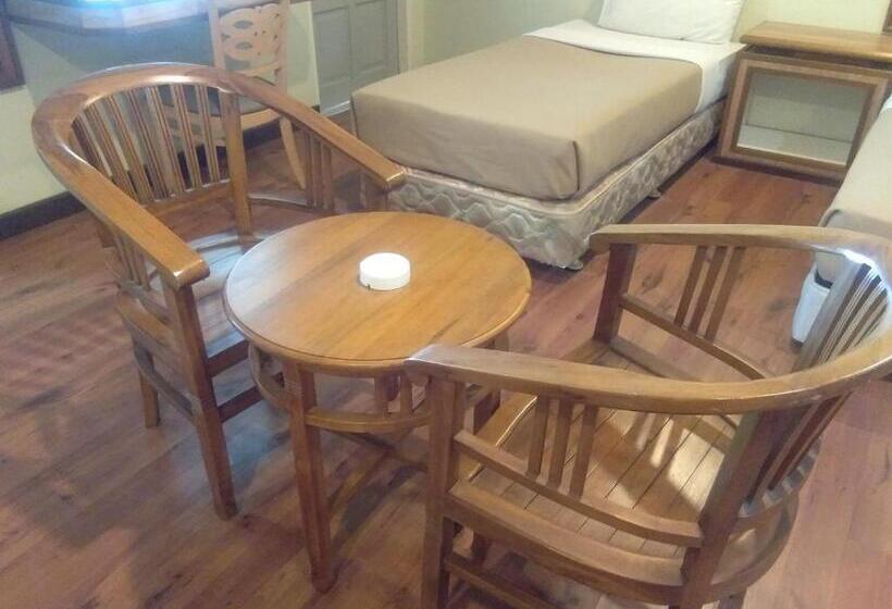 דירת חדר, Arwana Inn Tok Bali