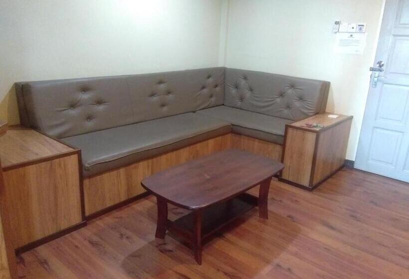 דירת חדר, Arwana Inn Tok Bali