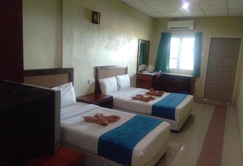 חדר סופריור לשלושה, Arwana Inn Tok Bali