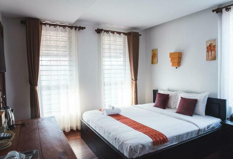 Номер Deluxe с Балконом, Baan Soksan