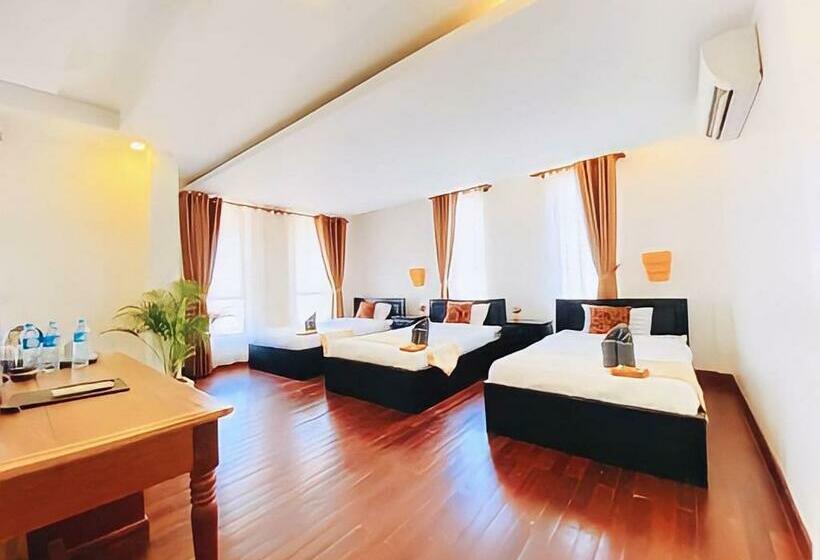 Трехместный Номер Superior, Baan Soksan