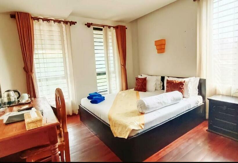 Номер Стандарт, Baan Soksan