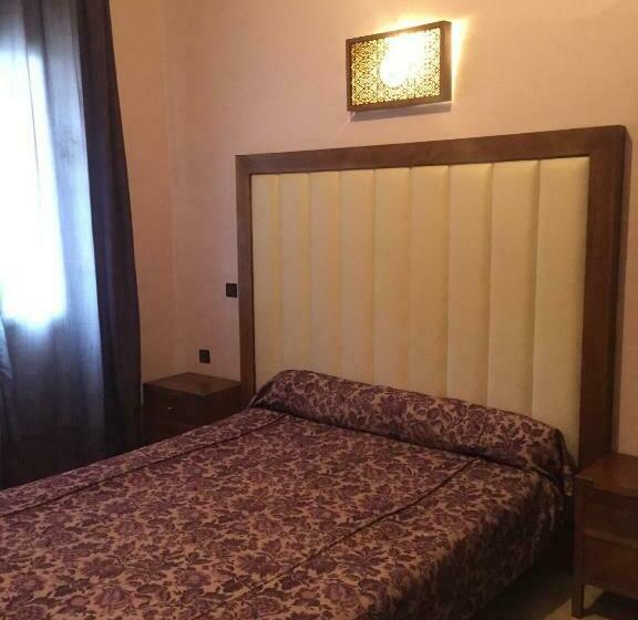 标准单人间, Boustane