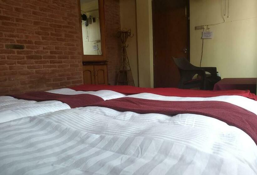 اتاق لوکس یک تخته, Golden Gate Guest House