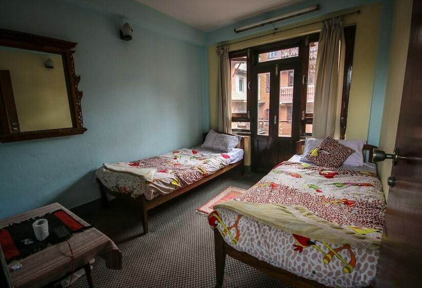 اتاق اکونومی با حمام مشترک, Golden Gate Guest House