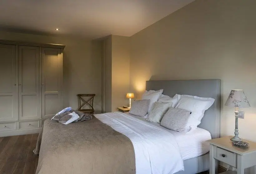 デラックスルーム, B&b La Cereza