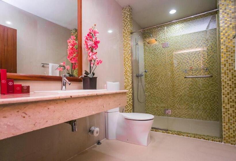 سوییت جونیور, Lagos Oriental