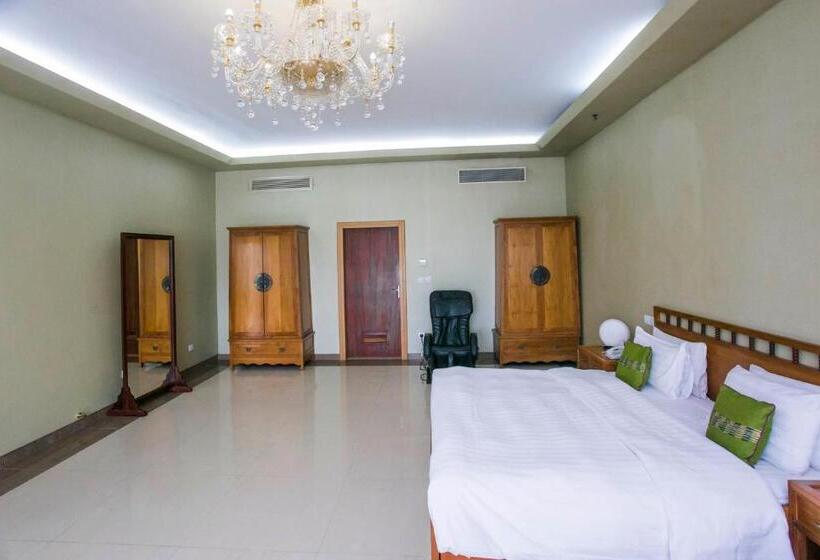 سوییت سوپریور, Lagos Oriental