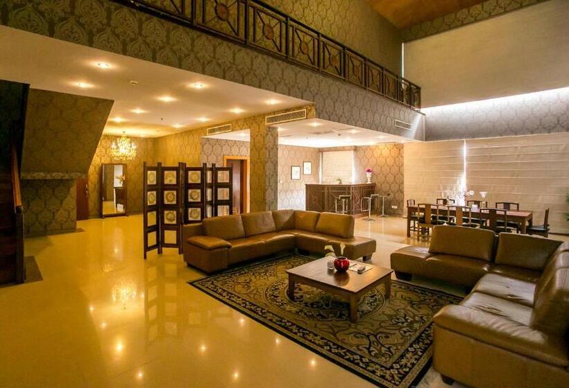 سوئیت پرزیدنت, Lagos Oriental