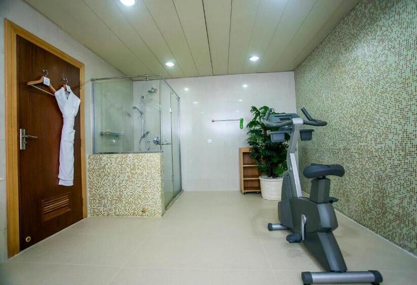 سوئیت پرزیدنت, Lagos Oriental