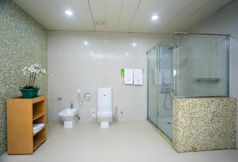 سوییت اجرایی, Lagos Oriental