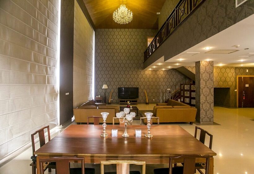 سوئیت ریاست جمهوری 2 خوابه, Lagos Oriental