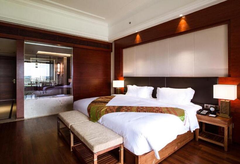 풀장 전망 디럭스 룸, Landmark Mekong Riverside