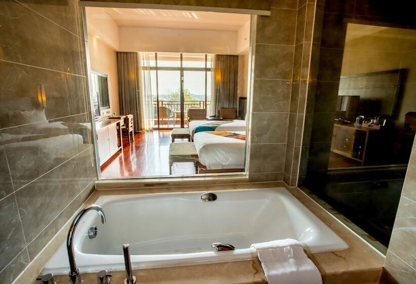 Апартаменты Superior 1 Спальня, Landmark Mekong Riverside
