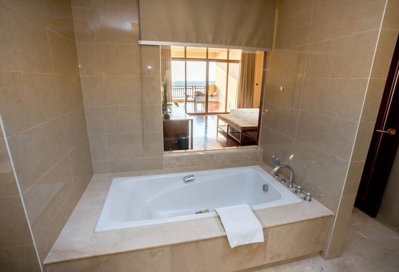 이그제큐티브 스위트, Landmark Mekong Riverside