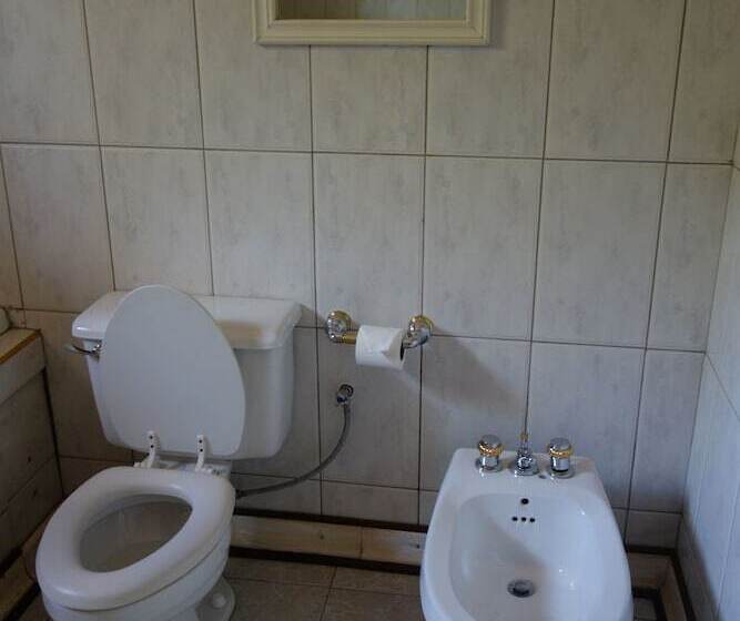 اتاق اجرایی, Islet